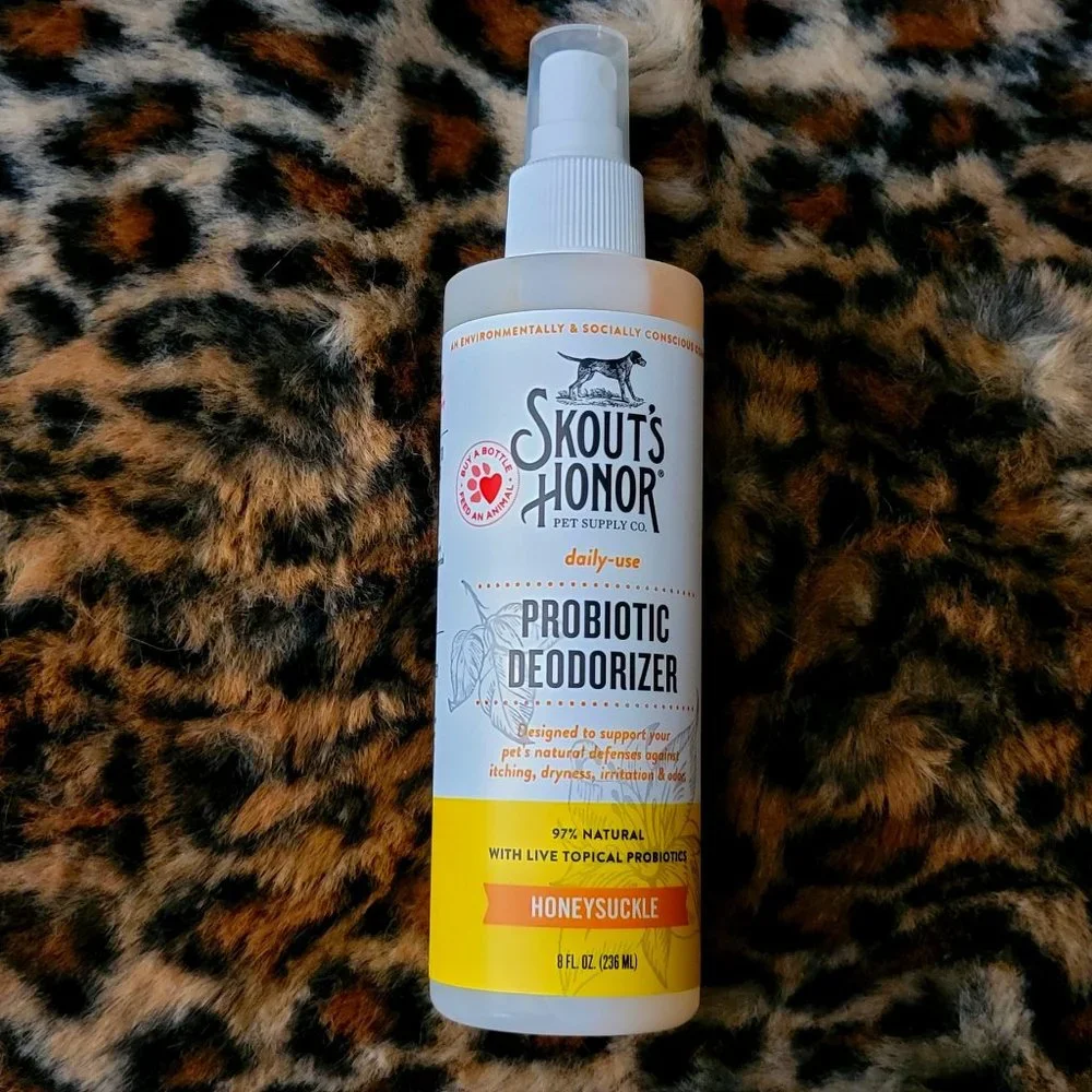 Dog or Cat Skouts Honor Probiotic Honeysuckle Deodorizer Spray 16 oz. New!